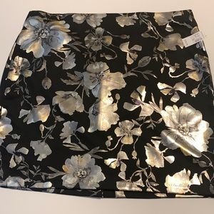 NWT Black Skirt with gold & silver flowers - 3X